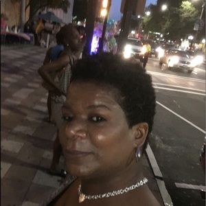 Meet your Posher, Cassandra